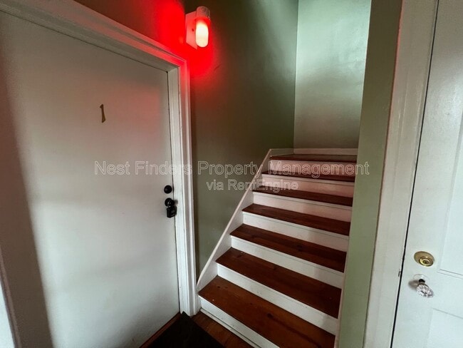 Photo - 2608 College St