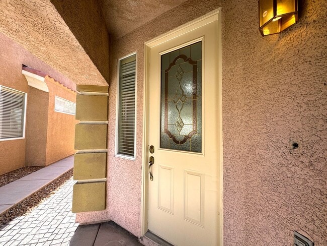 Photo - 6839 Scarlet Flax St