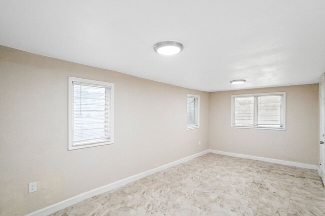 Photo - 8108 N Alaska St Unit 8108 1/2 N Alaska St