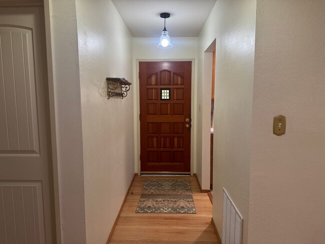 Photo - 519 San Remo St