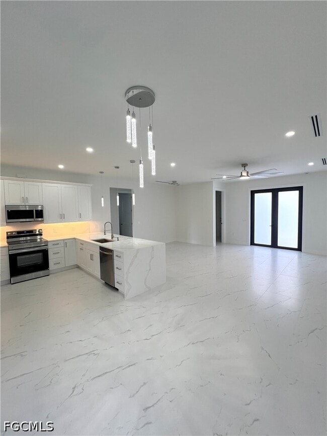 Photo - 2657 2nd Ave SE