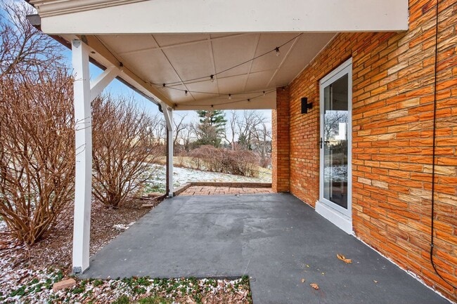 Photo - 616 Lane Way