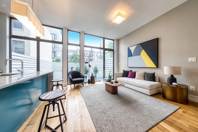 Photo - 237 Devoe St Unit 2