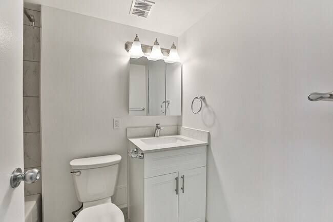 1-Bed - Bathroom
