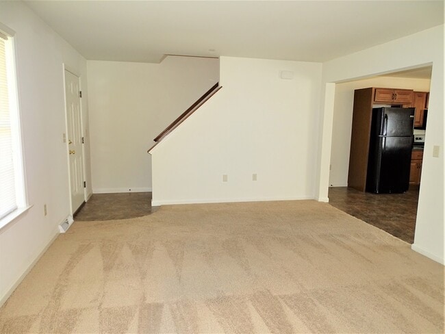 Photo - 256 Limestone Dr