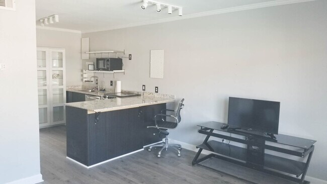 Photo - 253 Hayden Rd Unit 254