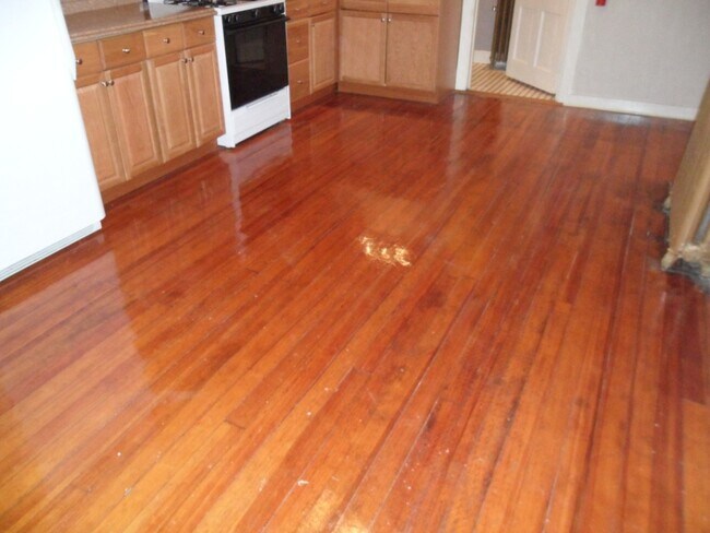 Photo - 1316 E 10th St Unidad 1