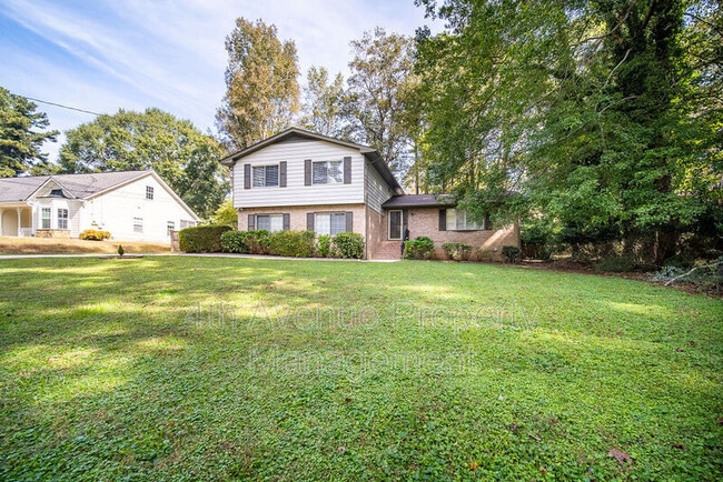 Photo - 2820 Meadowlark Trail NW