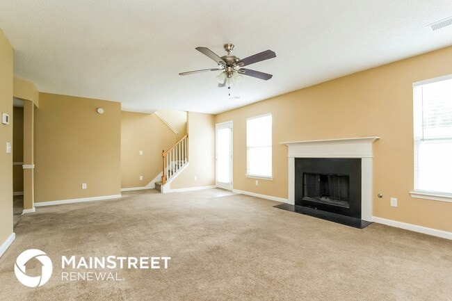 Photo - 8858 Seneca Rd