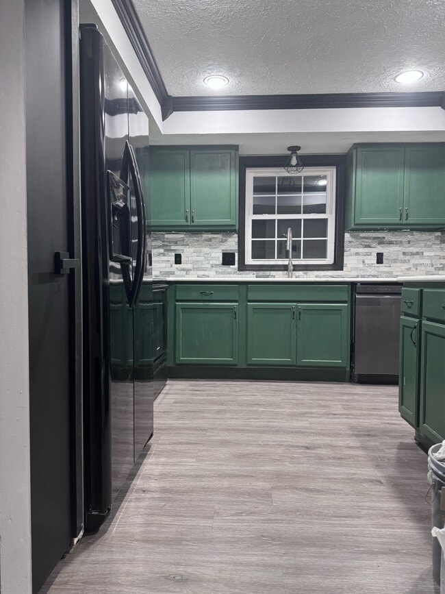 Photo - 12804 Olive St