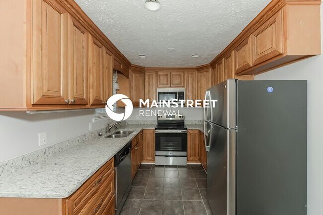 4 Bedroom Pet-Friendly Home in Hendersonville, TN with Main Street Renewal