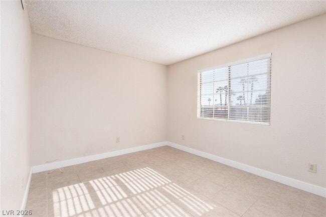 Photo - 2674 Bryandouglas Dr Unit B