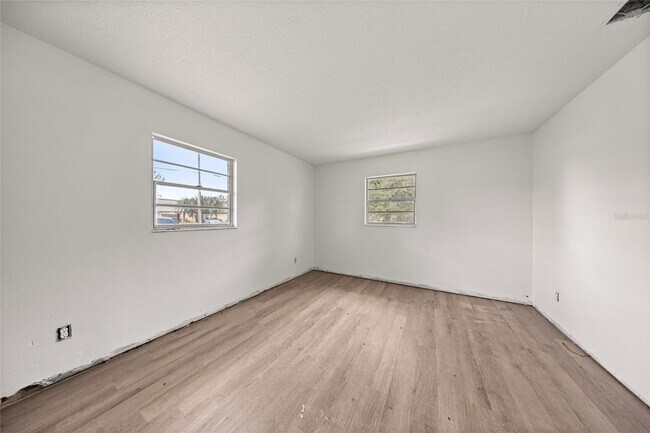 Photo - 2931 SE 52nd Ave Unit A