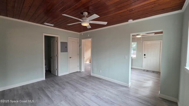 Photo - 6409 Ridgewood Ave