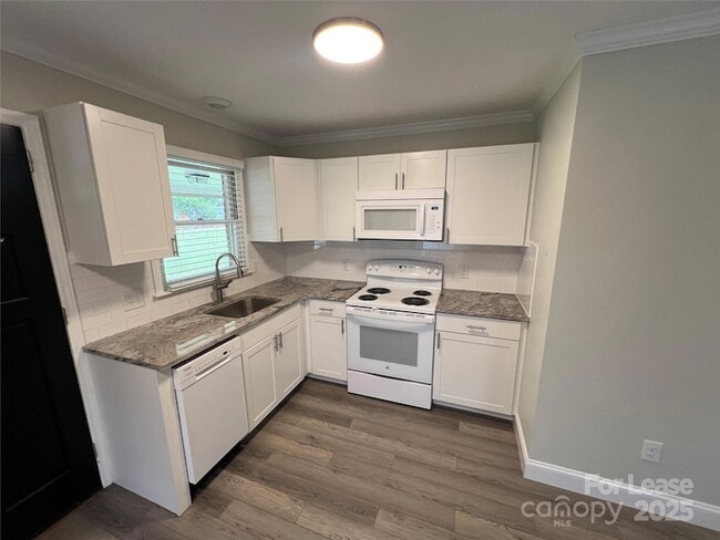 Photo - 104 Secrest Ave