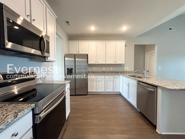 Limited Time Special Offer / 3 Bed, 2 Bath Home with Garage / Pet-Friendly / Vouchers Accepted / ...