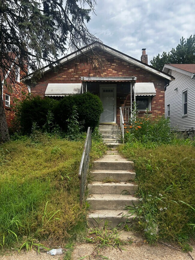 Building Photo - 4719 Plover Ave