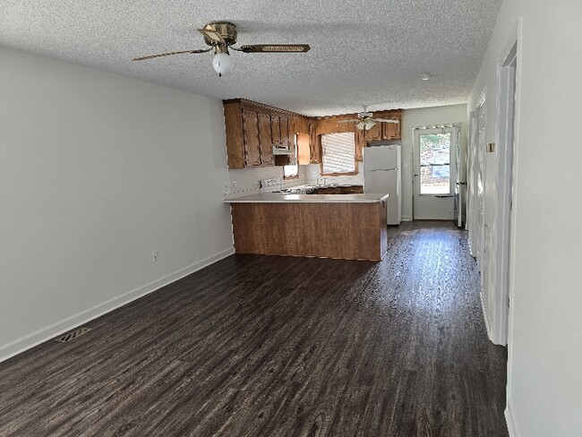 Photo - 1201 S 13th St Unidad B