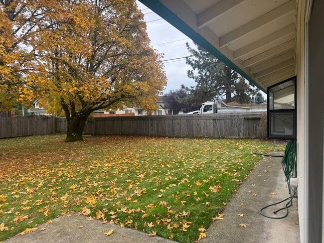 Photo - Large 2 bedroom duplex