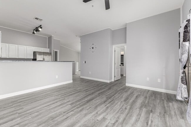 Photo - 1350 S Greenfield Rd