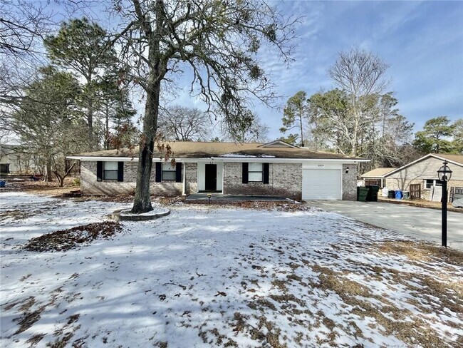 Building Photo - 6829 Timbercroft Ln Rental