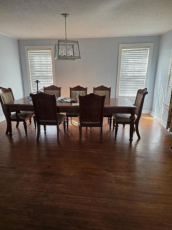 Photo - 40062 Hamilton Rd