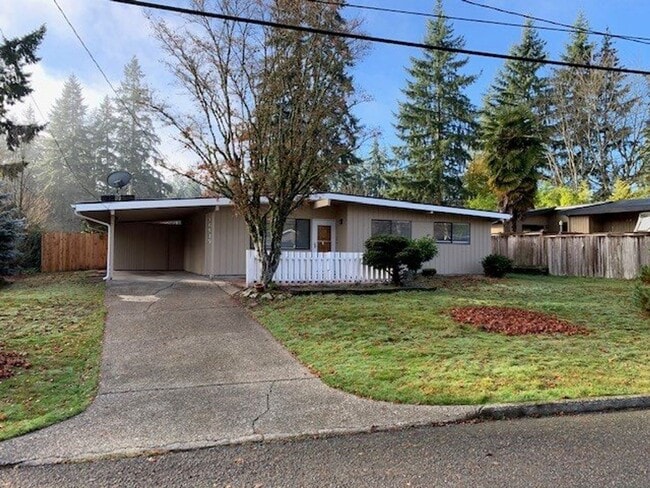 Building Photo - Newly Updated Bellevue/Interlake Rambler Home!