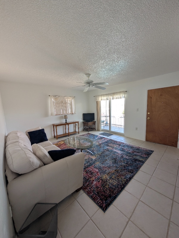 Photo - 340 Base Ave E Unidad 325