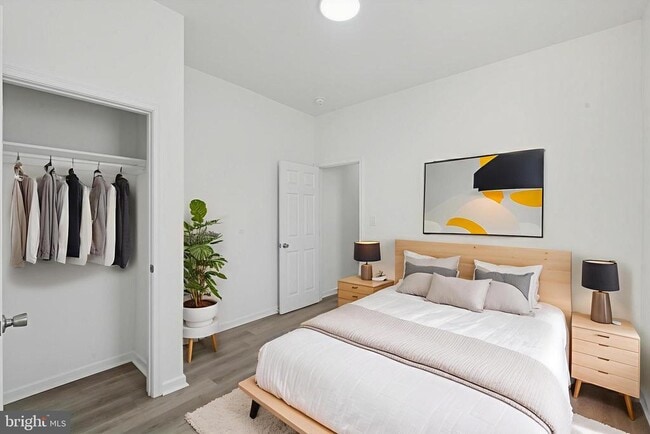 Photo - 3827 Cambridge St Unit 1