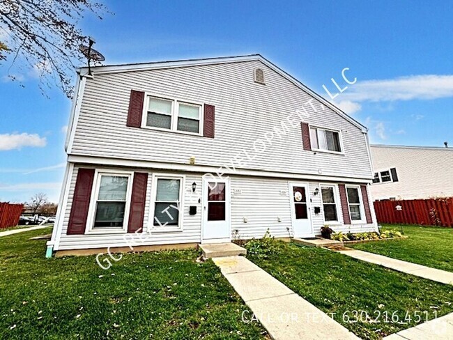 Building Photo - ***HOFFMAN ESTATES TOWNHOME / 2 BDRM - 1 B...