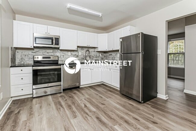 Photo - 3 Bedroom Pet-Friendly Home in GASTONIA, NC with Main Street Renewal