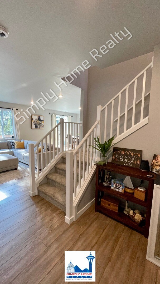 Photo - Step into the luxurious comfort of your dream home!