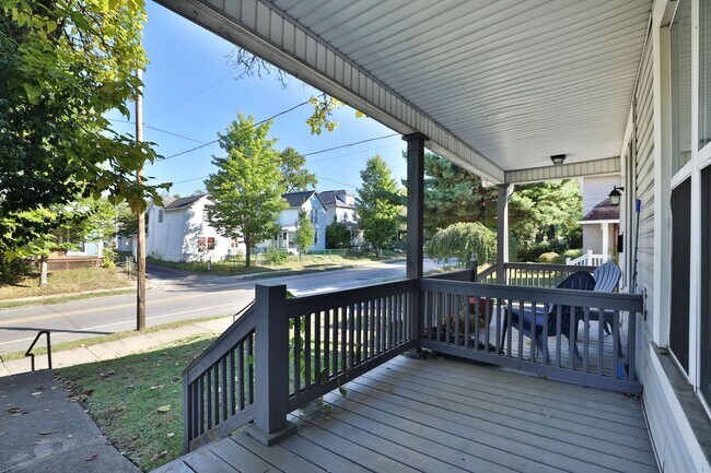 Photo - 127-129-129 E Hudson St Unit 127