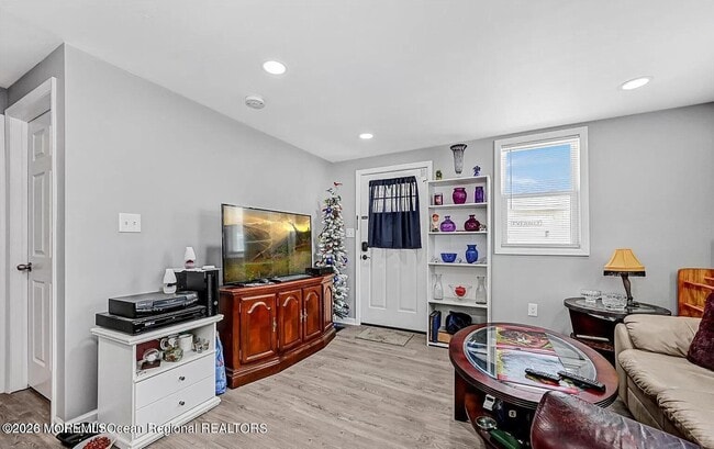 240 Sherman Ave