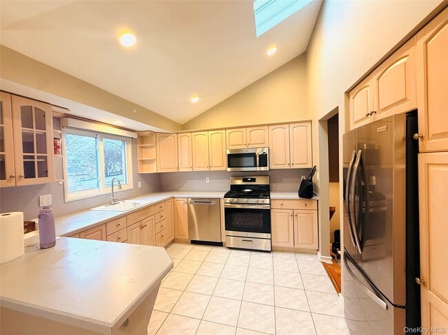 Photo - 137 Willard Ave