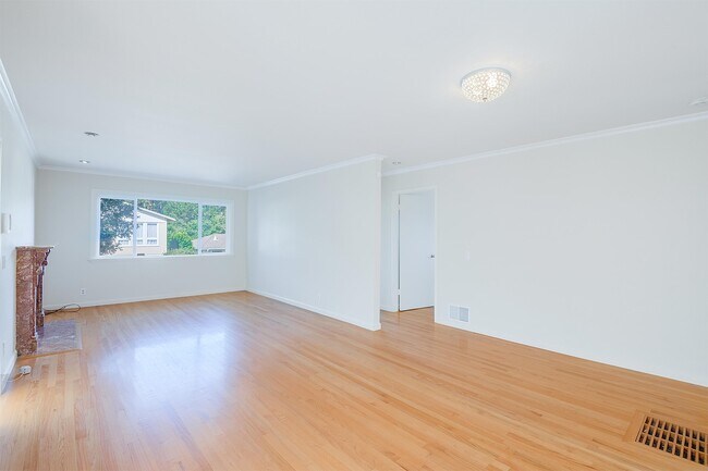 Photo - 2280 Rollingwood Dr