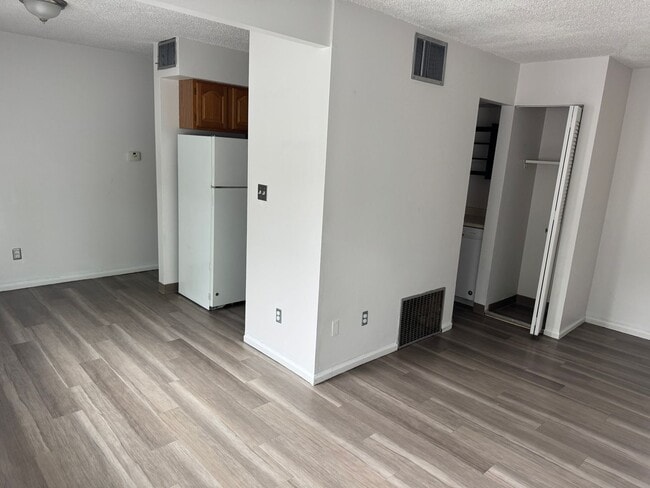 Building Photo - 1705 Heatheridge Rd