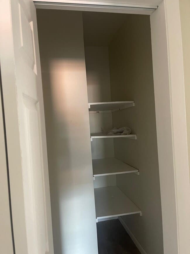 Photo - 691-693 Wyoming Avenue Unidad 2 Bottom Left