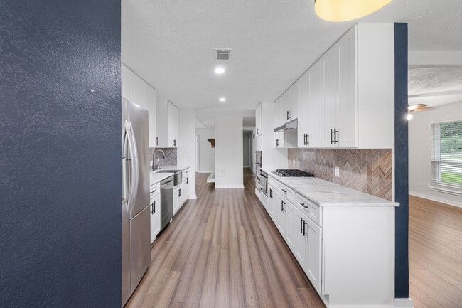 Photo - 1222 Haines Dr