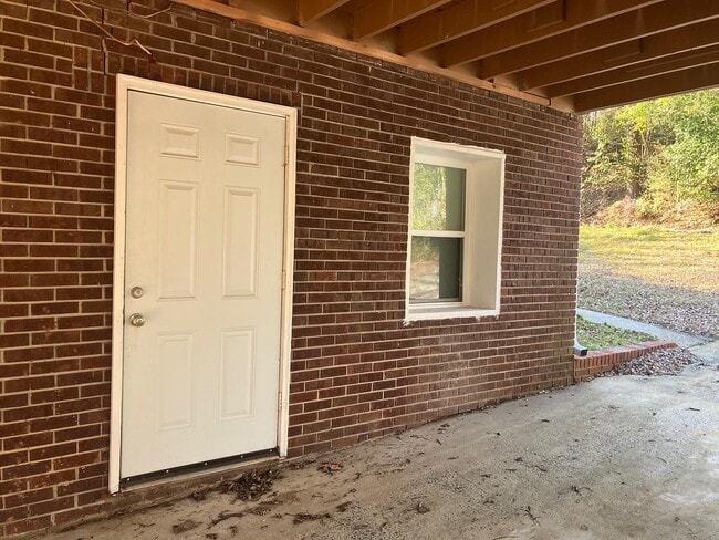 Photo - 2290 Old Holton Rd