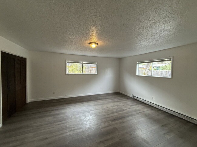 Photo - 3761 Willamette St