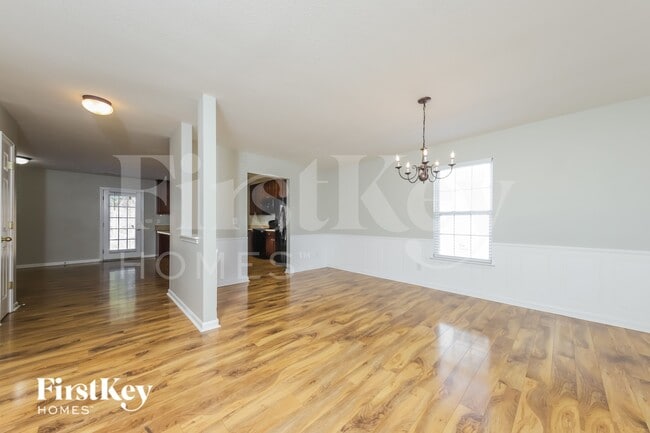 Photo - 828 Peachtree Meadows Cir
