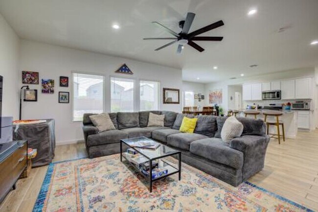 Photo - 4 Bedroom 2.5 Bathroom