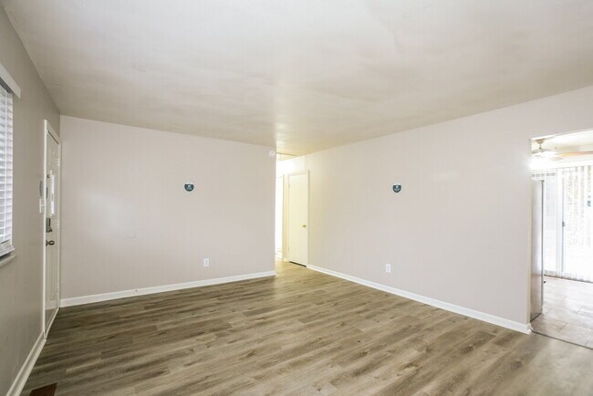 51 N Galeston Ave