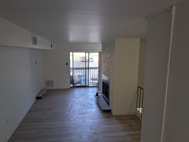 Photo - 87 Lancaster Estates