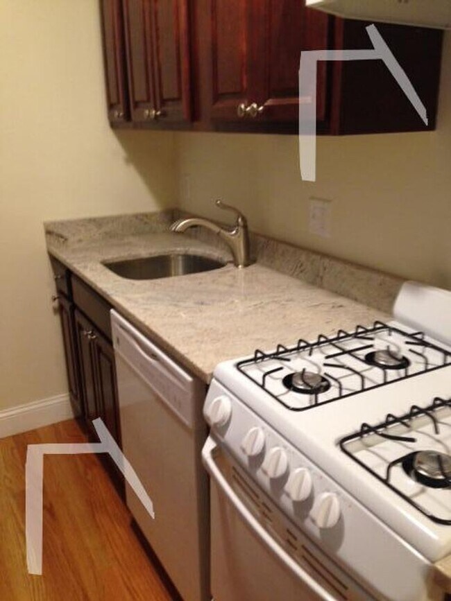 Photo - 9/1 No Fee! Spacious Fenway/Symphony area 4BR/1.5BA apartment
