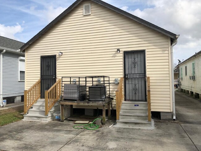 Photo - 2012 Congress St