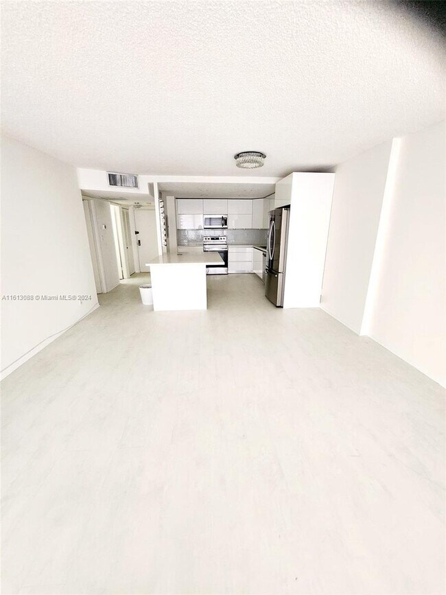 Photo - 18151 NE 31st Ct