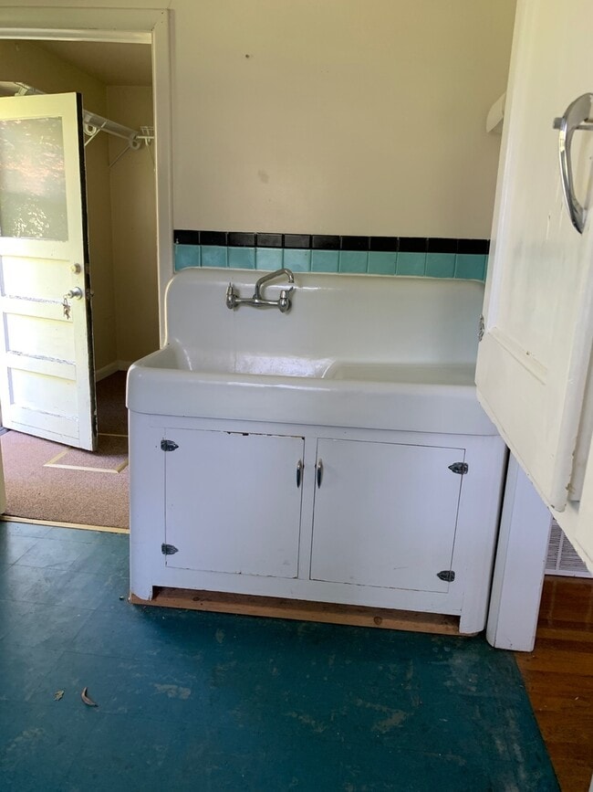 Photo - Poly Drive Unit 946 1/2