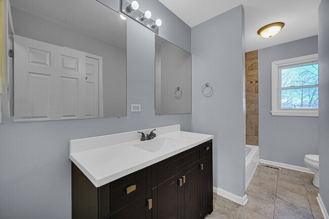 Photo - Spacious 4-Bedroom Split-Level in University Park